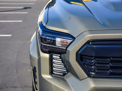 Certified 2025 Toyota Tacoma TRD Sport image 12