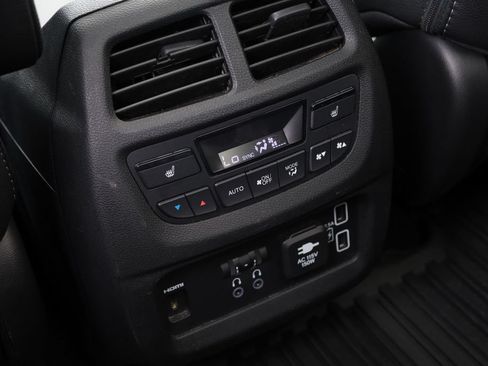 Used 2022 Honda Pilot Elite image 27