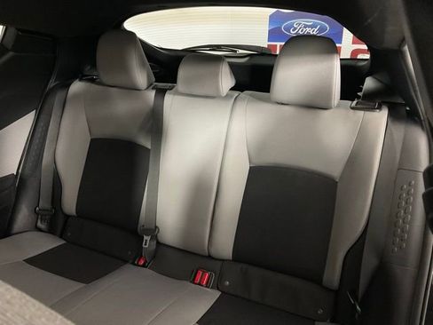 Used 2019 Toyota C-HR XLE image 16