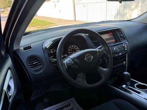 Used 2015 Nissan Pathfinder S FWD image 10