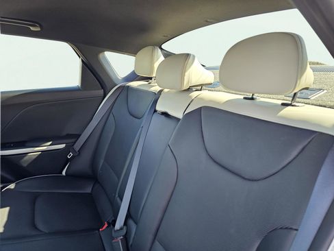 New 2025 Kia K4 GT-Line image 30