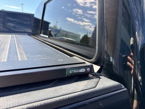 Used 2020 Toyota Tacoma TRD Off-Road image 11