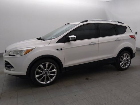 Used 2016 Ford Escape SE w/ SE Chrome Package FWD image 2