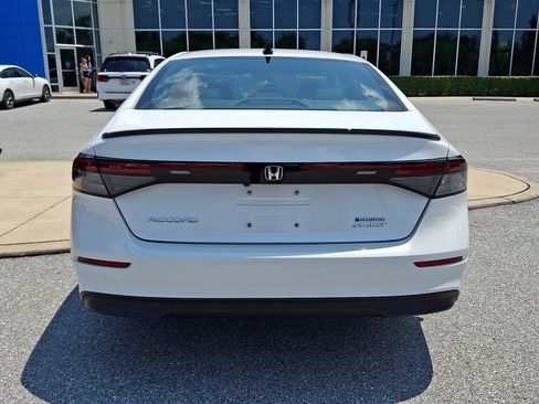Used 2023 Honda Accord Sport image 5
