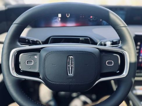 New 2026 Lincoln Nautilus Reserve w/ Jet Appearance Package image 26