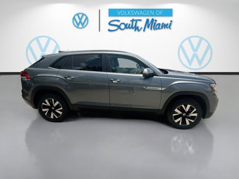 Certified 2023 Volkswagen Atlas Cross Sport SE FWD image 8