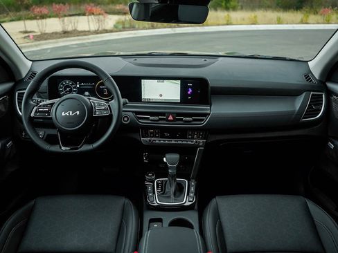 New 2026 Kia Seltos SX image 14