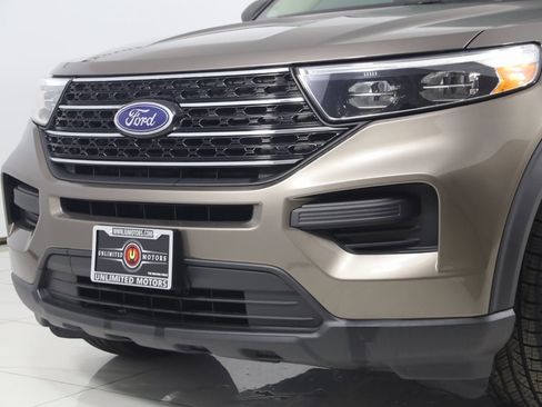 Used 2021 Ford Explorer XLT image 53