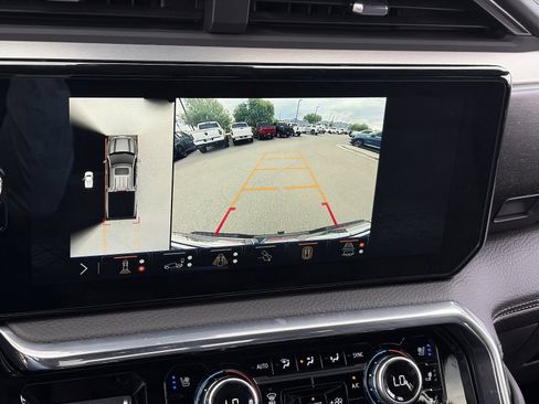 Used 2024 GMC Sierra 1500 Denali w/ Technology Package AWD/4WD image 29