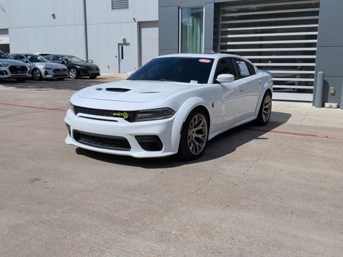 Used 2020 Dodge Charger SRT Hellcat w/ Harman/Kardon Audio Group RWD image 5