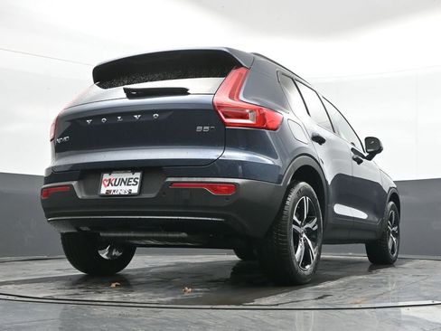 New 2026 Volvo XC40 B5 Core w/ Protection Package Premier image 37