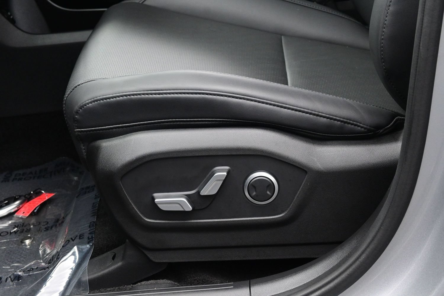Certified 2026 Hyundai Santa Fe SEL AWD/4WD image 11
