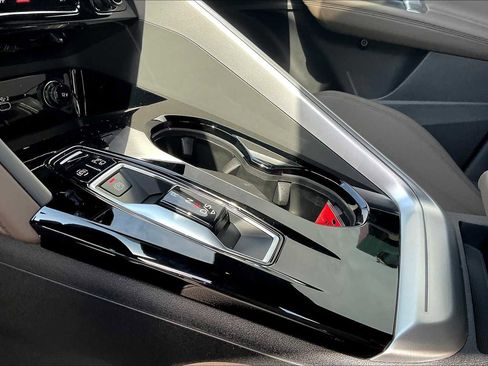 New 2025 Audi Q5 Prestige image 7