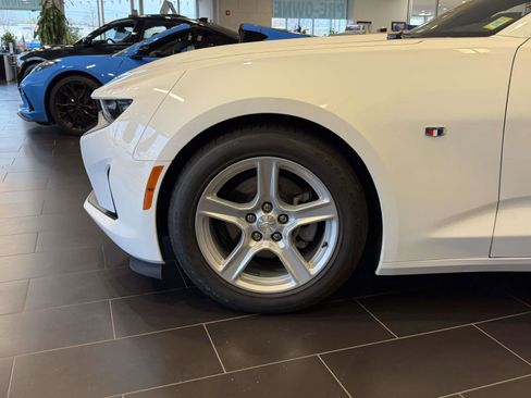 Certified 2023 Chevrolet Camaro LT RWD image 6
