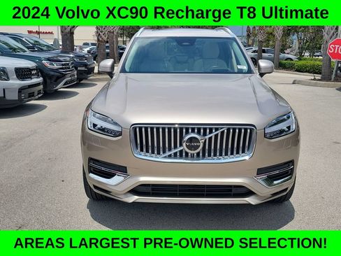 Used 2024 Volvo XC90 T8 Ultimate w/ Protection Package Premier AWD/4WD image 2