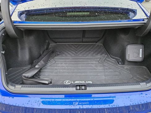 Used 2023 Lexus IS 500 image 10