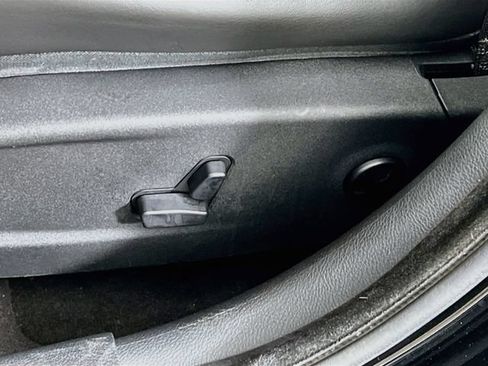 Used 2018 Dodge Charger GT AWD/4WD image 8