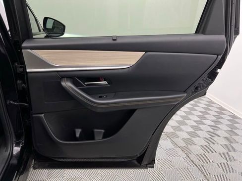 Used 2024 MAZDA CX-90 Plug-In Hybrid w/ Premium Pkg image 43