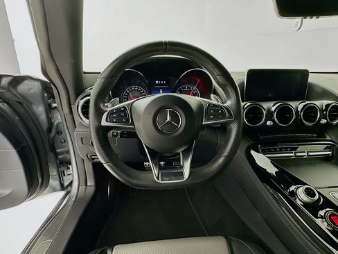 Used 2019 Mercedes-Benz AMG GT Roadster image 12