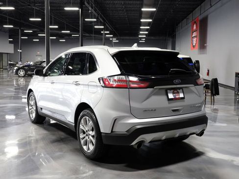 Used 2019 Ford Edge Titanium AWD/4WD image 5