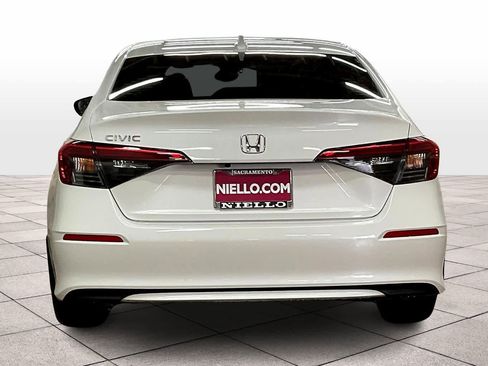 Used 2024 Honda Civic EX image 7