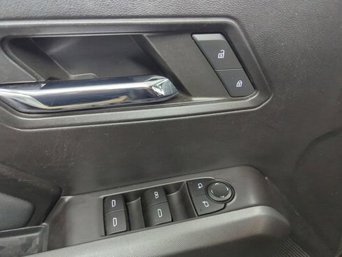 Used 2024 Chevrolet Colorado LT w/ LT Convenience Package AWD/4WD image 10