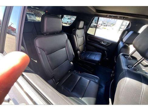 Used 2021 Chevrolet Tahoe Z71 w/ Z71 Signature Package AWD/4WD image 30