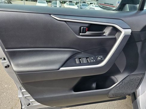 Certified 2025 Toyota RAV4 LE AWD/4WD image 22