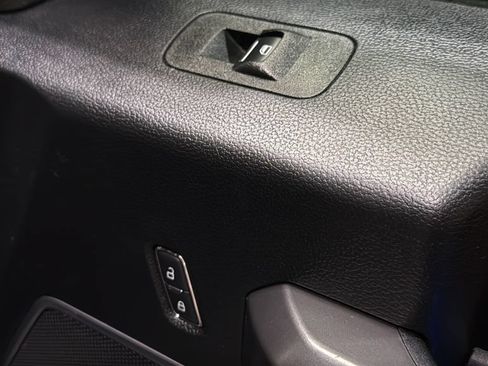 Used 2017 Ford F150 Limited AWD/4WD image 8