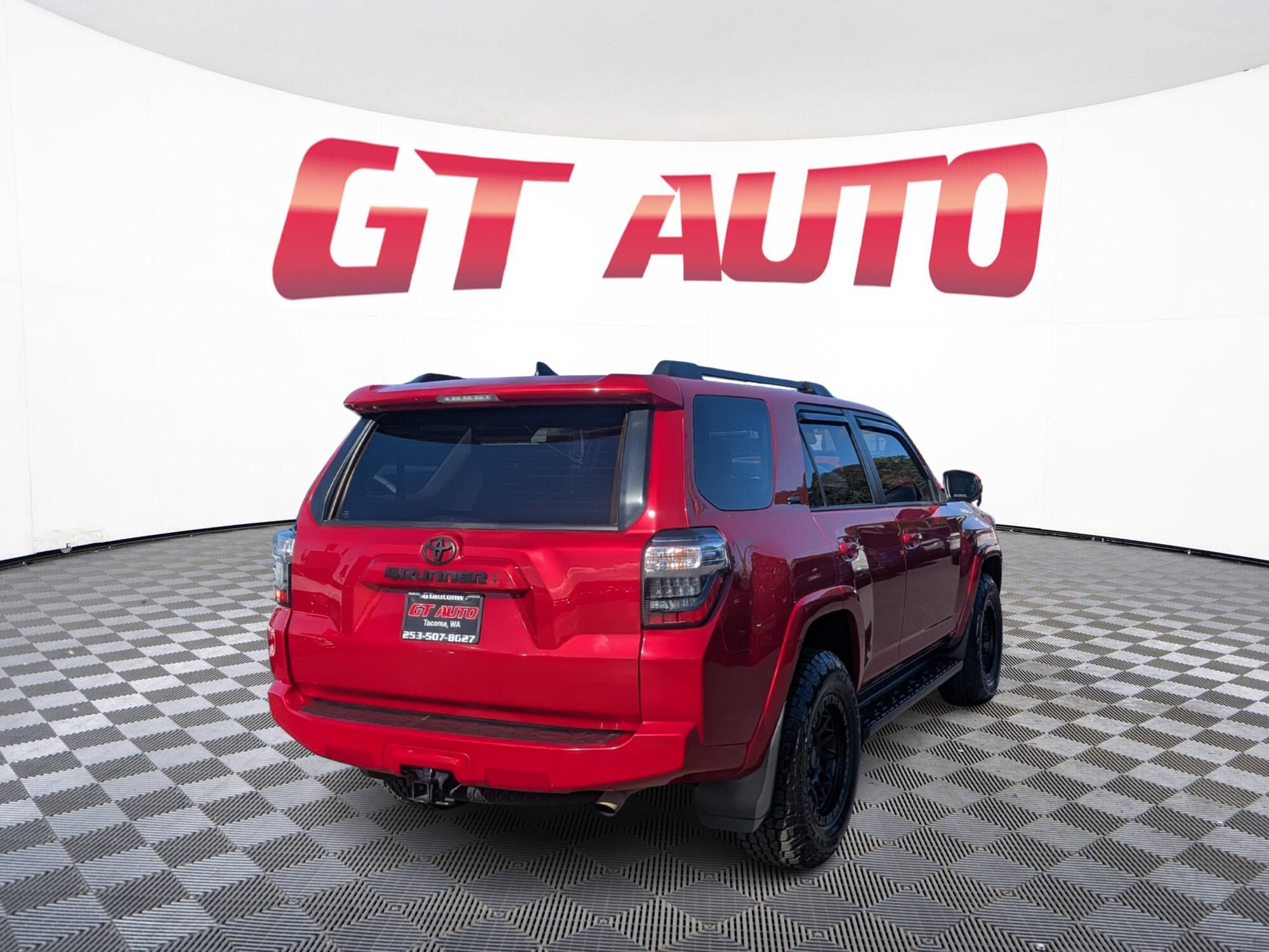 Used 2024 Toyota 4Runner SR5 Premium w/ Moonroof Package AWD/4WD image 4