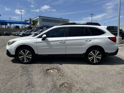 Used 2018 Subaru Outback 2.5i Limited AWD/4WD image 8