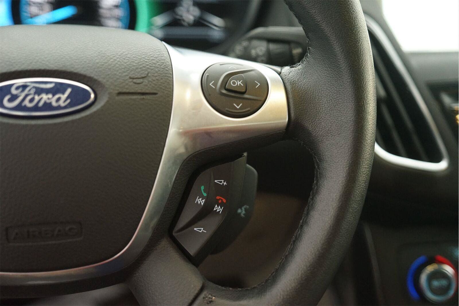 Used 2016 Ford Focus Electric Hatchback FWD image 23