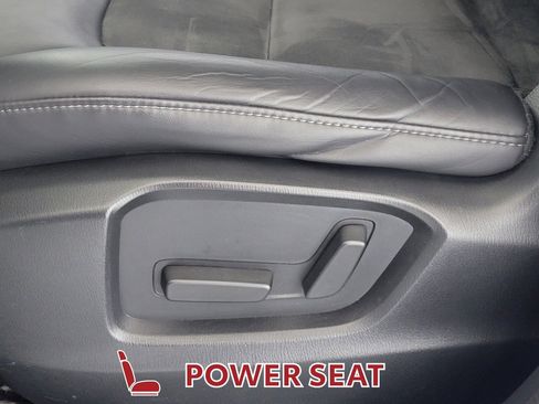 Used 2018 MAZDA CX-5 Touring image 16