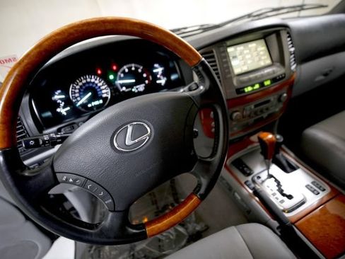 Used 2003 Lexus LX 470 4WD image 7