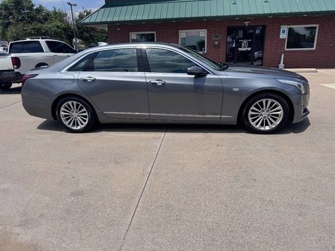 Used 2018 Cadillac CT6 Luxury RWD image 5