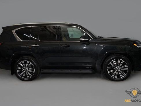 Used 2026 Lexus LX 600 4WD w/ Accessory Package (2T) image 4