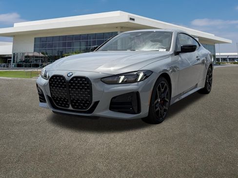 New 2026 BMW 430i Coupe w/ M Sport Package RWD image 4