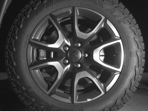 Used 2025 Jeep Compass Trailhawk AWD/4WD image 12