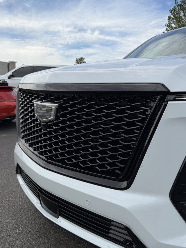 Used 2026 Cadillac Escalade Platinum Sport AWD/4WD image 15