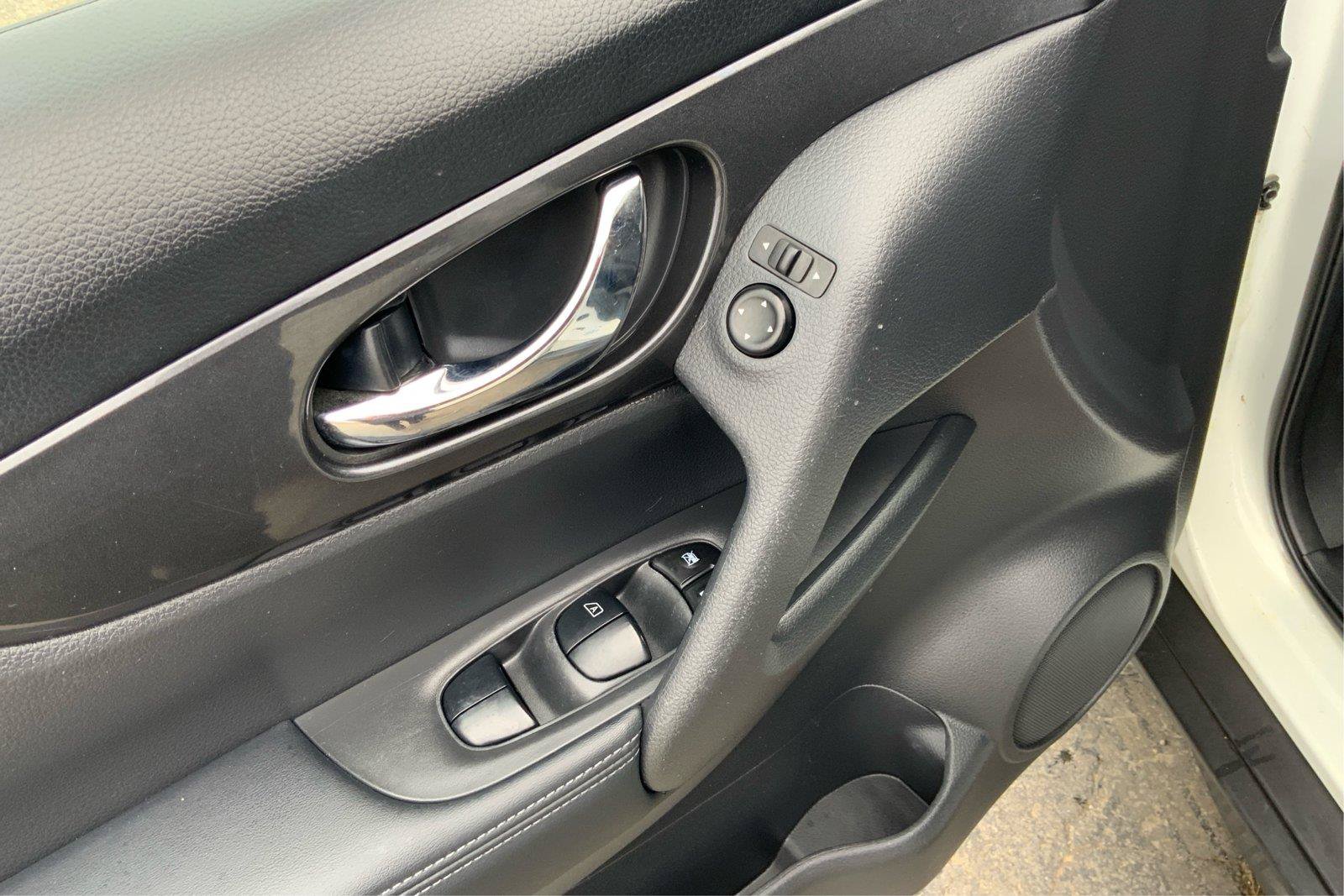 Used 2020 Nissan Rogue SV AWD/4WD image 20