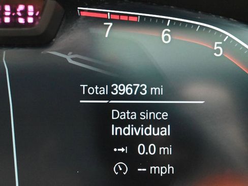 Used 2022 BMW 740i xDrive 740i xDrive w/ M Sport Package image 13