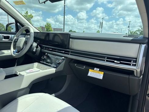 New 2026 Hyundai Santa Fe SE FWD image 15
