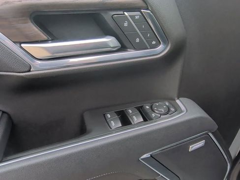 New 2026 GMC Sierra 1500 SLT image 12