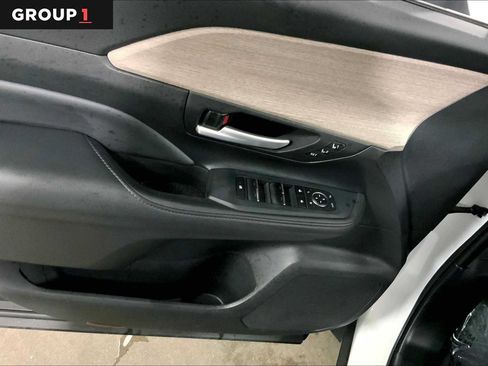 Certified 2024 Toyota Grand Highlander AWD image 36