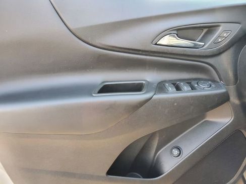 Certified 2023 Chevrolet Equinox LT image 19