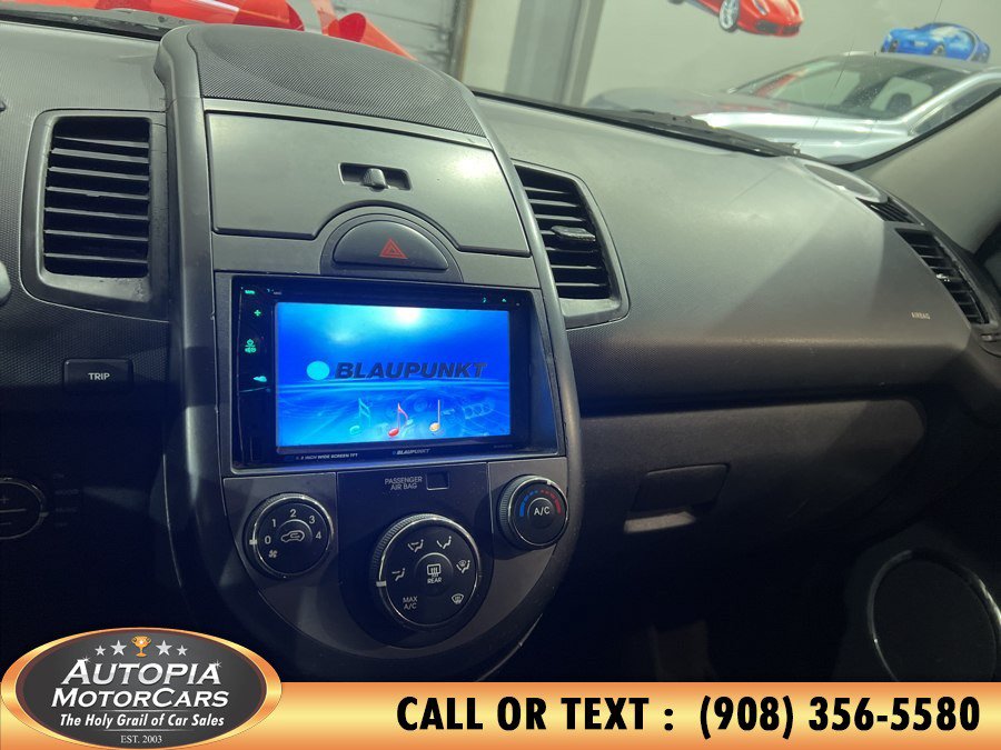 Used 2010 Kia Soul + w/ Audio Pkg FWD image 22