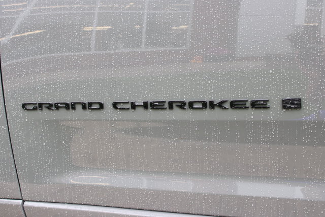 New 2027 Jeep Grand Cherokee Limited AWD/4WD image 35