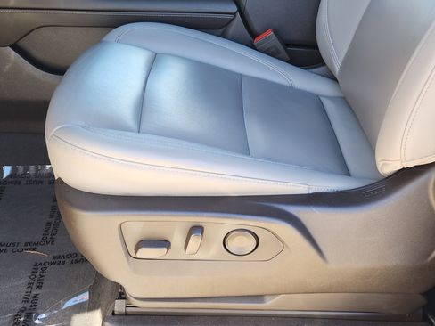 Used 2023 Chevrolet Tahoe Z71 w/ Luxury Package image 26