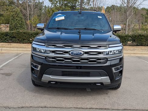 Certified 2024 Ford Expedition Platinum image 9