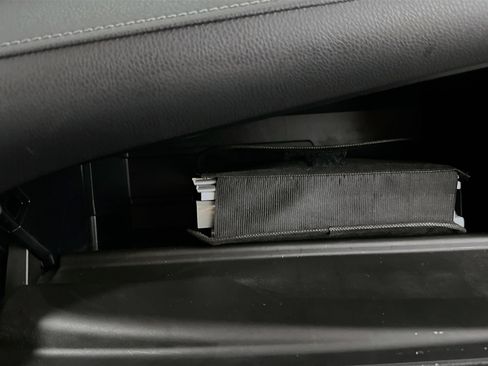 Used 2023 Toyota Camry SE image 30